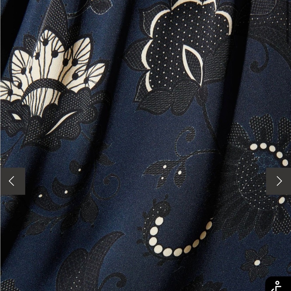 Tucker Navy Floral Dress - Picture 4 of 4